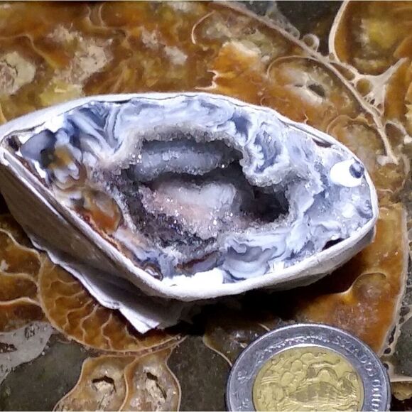 2 Inch Natural Polished Quartz Druzy Geode Half - Picture 1 of 3